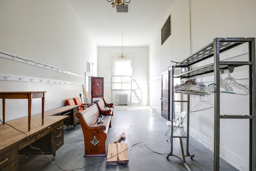 More Photos Of 520 N 25th St, Richmond Lodge Meeting Hall For Sale