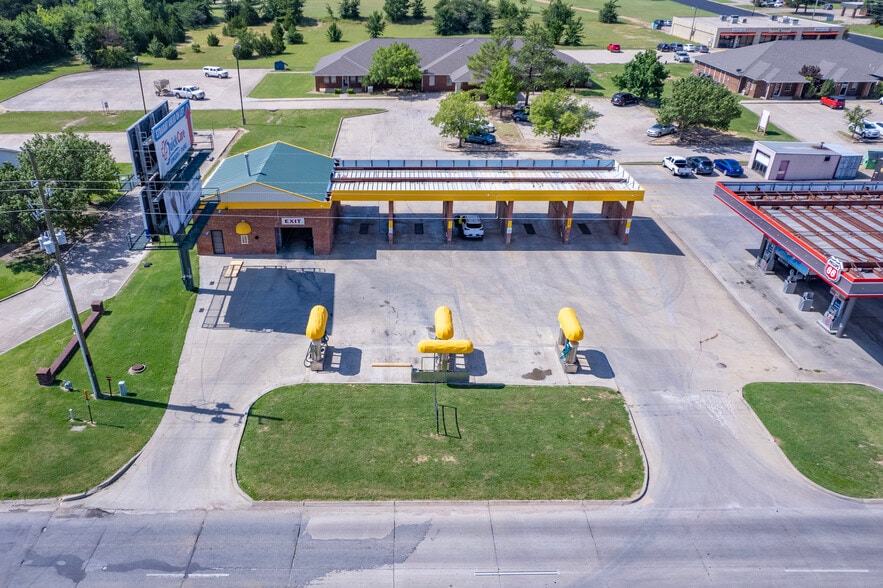 Primary Photo Of 3003 Arlington, Ada Specialty For Sale