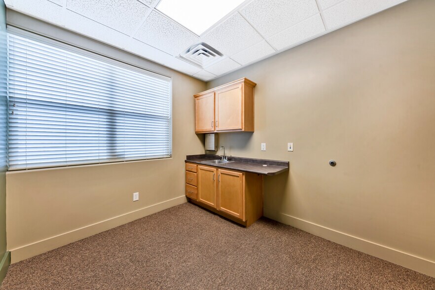 More Photos Of 7478 S Campus View Dr, West Jordan Medical For Sale