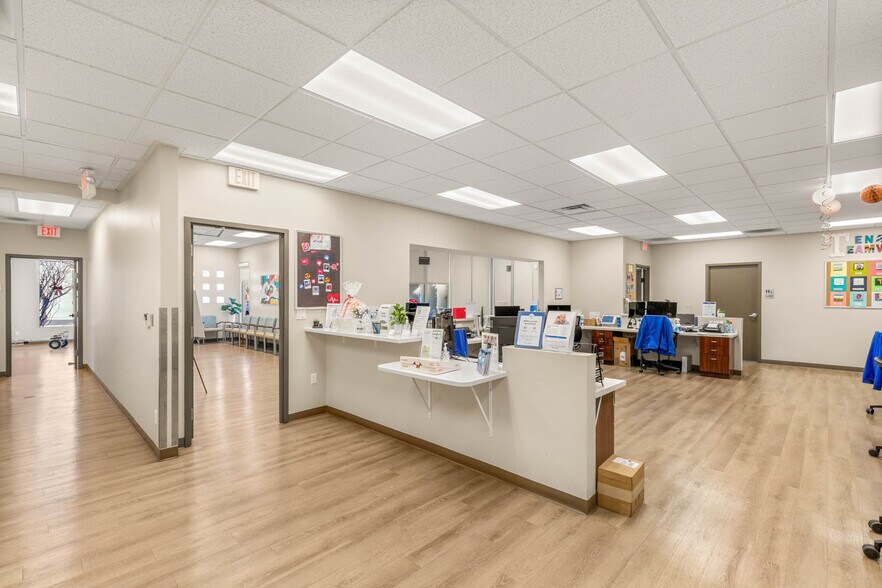 More Photos Of 2601 N Tenaya Way, Las Vegas Office For Sale