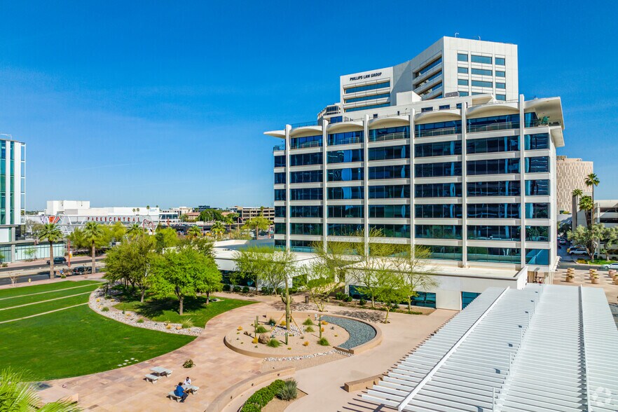 More Photos Of 3033 N Central Ave, Phoenix Office For Sale