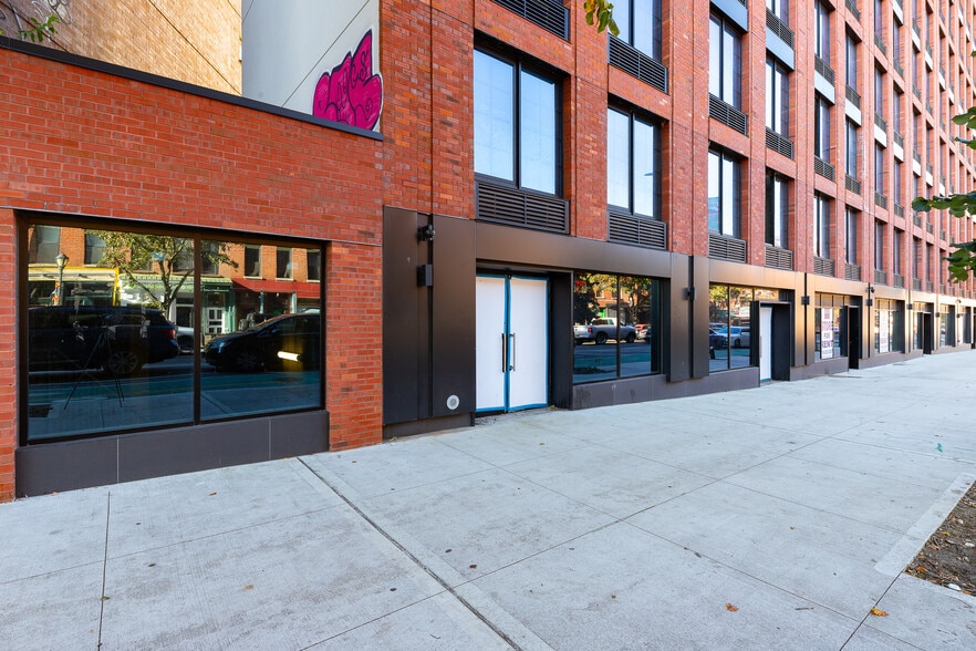 More Photos Of 40 Bruckner Blvd, Bronx Apartments For Lease