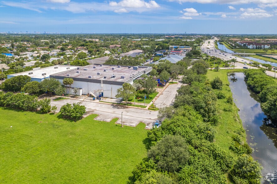 More Photos Of 3367 N UNIVERSITY Dr, Davie Schools For Sale