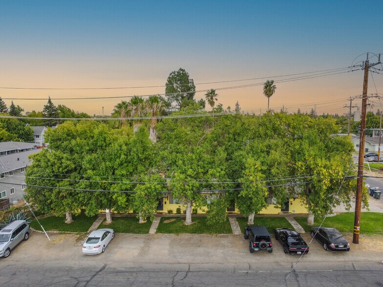 More Photos Of 2372 Albatross Way, Sacramento Apartments For Sale