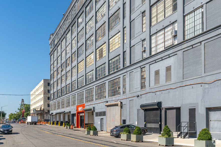 More Photos Of 4000-4014 1st Ave, Brooklyn Warehouse For Lease