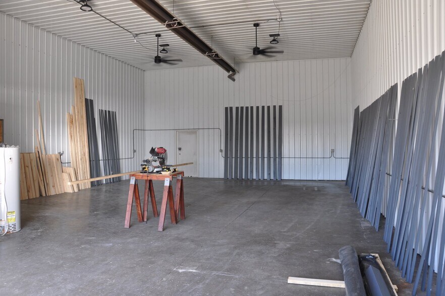 More Photos Of 4306 Highway 12 SE, Delano Self Storage For Lease