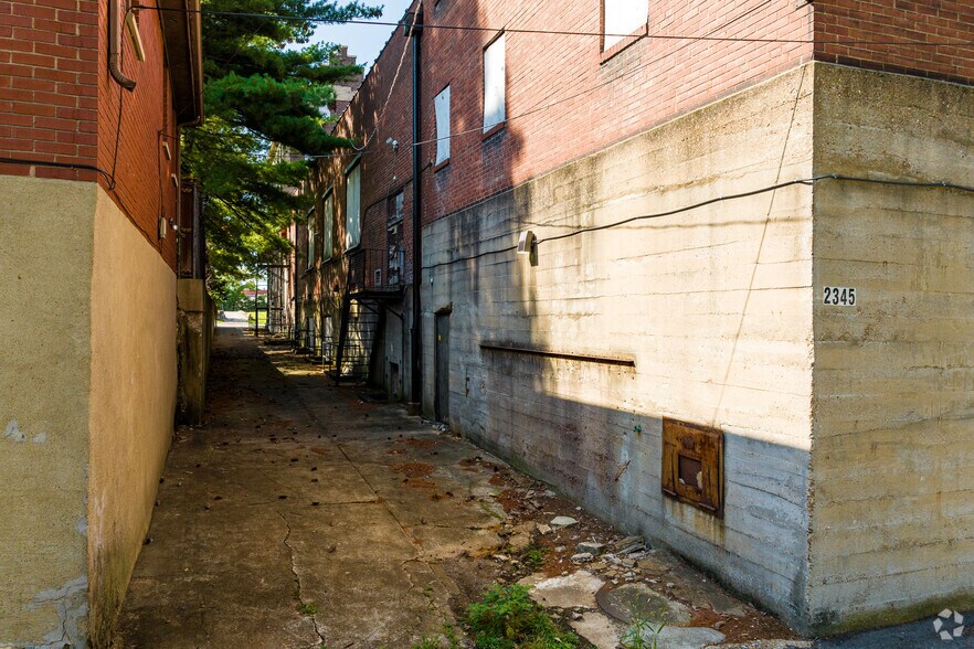 More Photos Of 2345 Lafayette Ave, Saint Louis Religious Facility For Sale