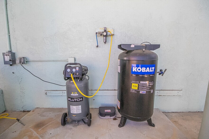 More Photos Of 8261 Burnt Store Rd, Punta Gorda Warehouse For Sale