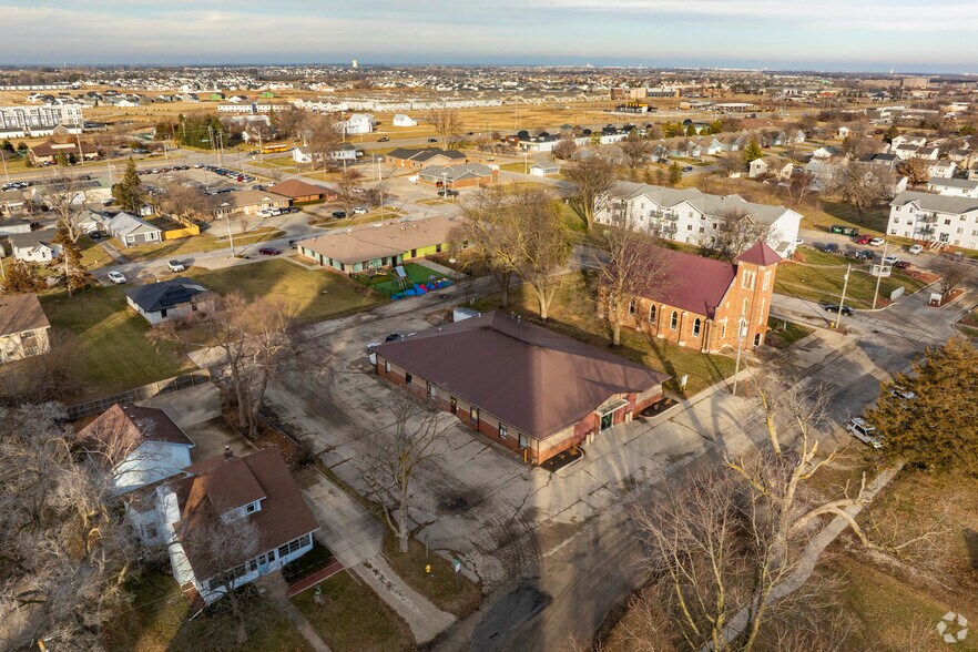 More Photos Of 445 Maple St, Waukee Lodge Meeting Hall For Sale
