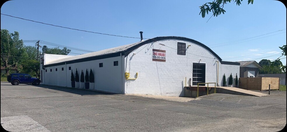 More Photos Of 101 Old Hendersonville Hwy, Brevard General Retail For Sale