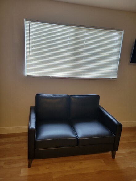 More Photos Of 808 NW 19th St, Fort Lauderdale Apartments For Sale