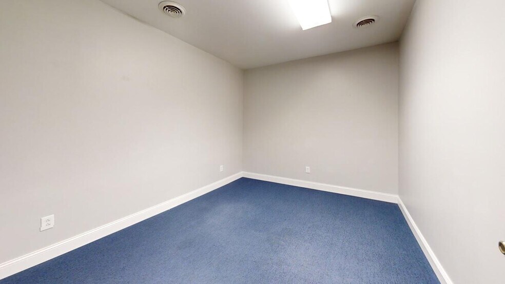 More Photos Of 7204 Executive Pky, House Springs Medical For Lease