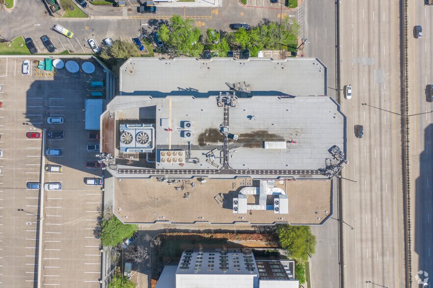 More Photos Of 4131 N Central Expy, Dallas Office For Lease