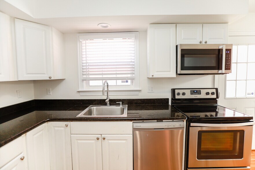 More Photos Of 831 W Ocean View Ave, Norfolk Apartments For Sale