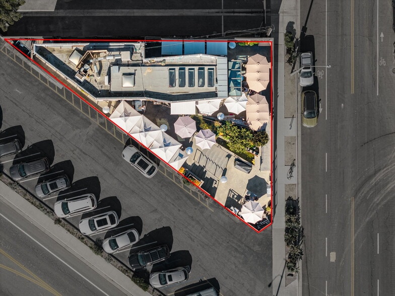 More Photos Of 335 Nieto Ave, Long Beach Restaurant For Sale