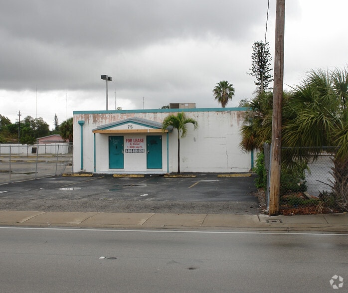 More Photos Of 75 NE 183rd St, Miami Freestanding For Sale