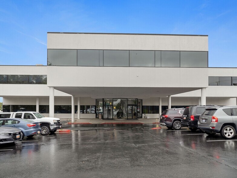 More Photos Of 7138 S Highland Dr, Salt Lake City Medical For Lease