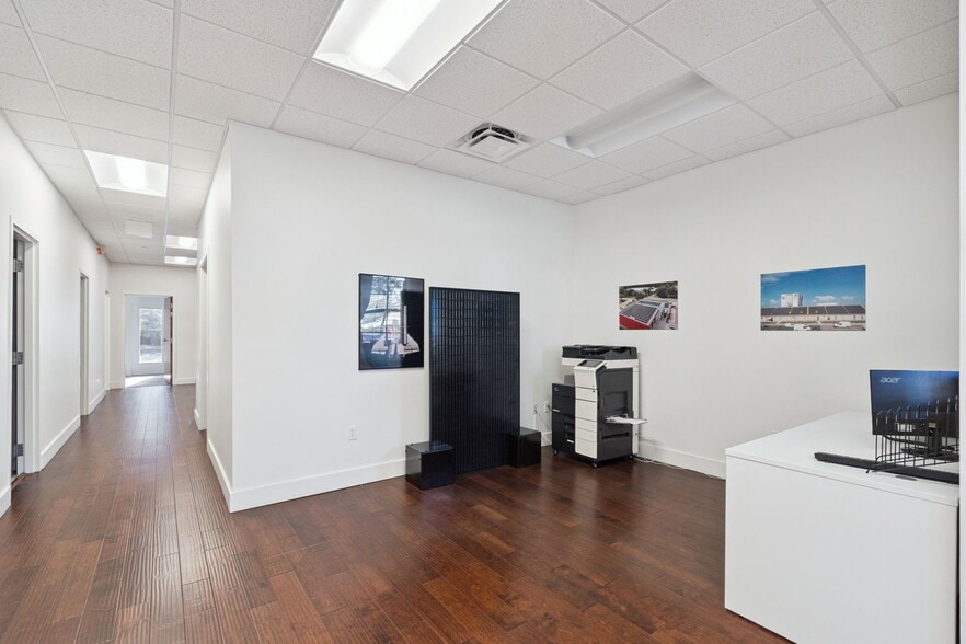 More Photos Of , Longwood Office For Sale