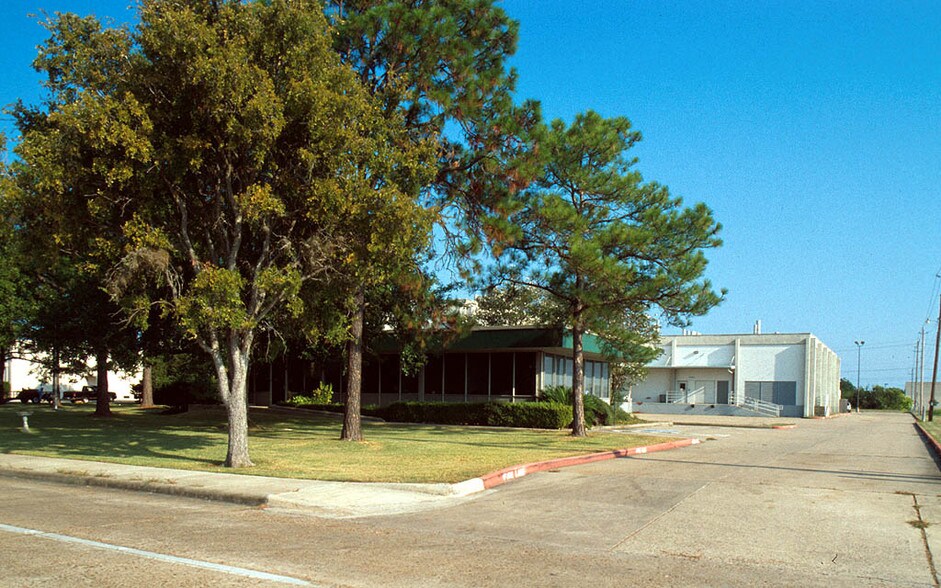 Primary Photo Of 900 Gemini St, Houston Warehouse For Lease