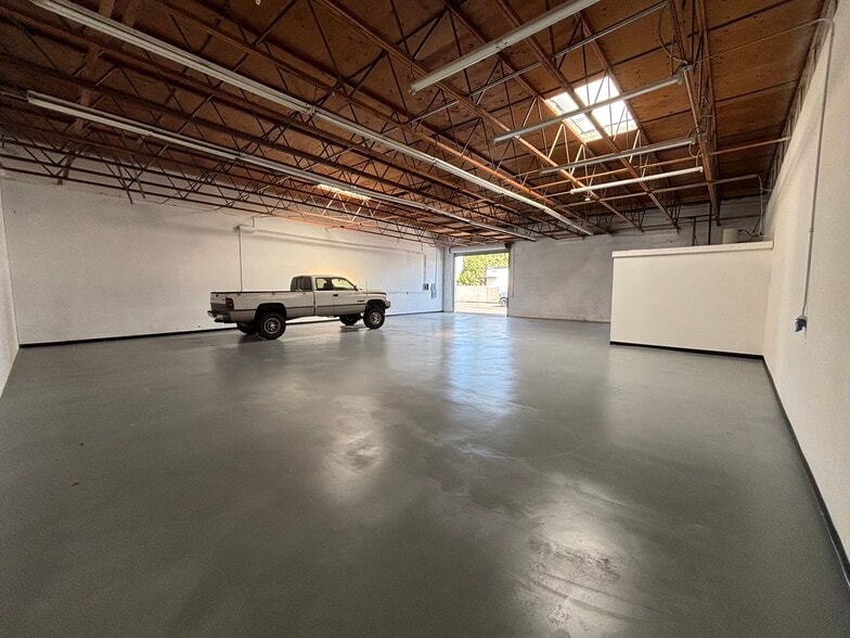 More Photos Of 11942 Western Ave, Garden Grove Warehouse For Sale