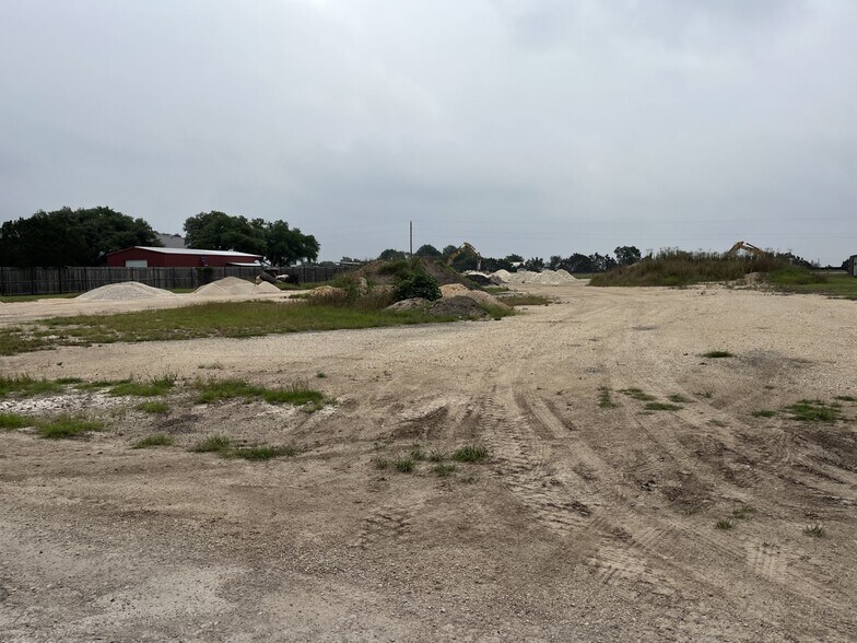 More Photos Of 4741 State Highway 46 W, New Braunfels Land For Lease