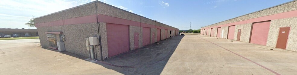 More Photos Of 2100 S Great Southwest Pky, Grand Prairie Unknown For Lease