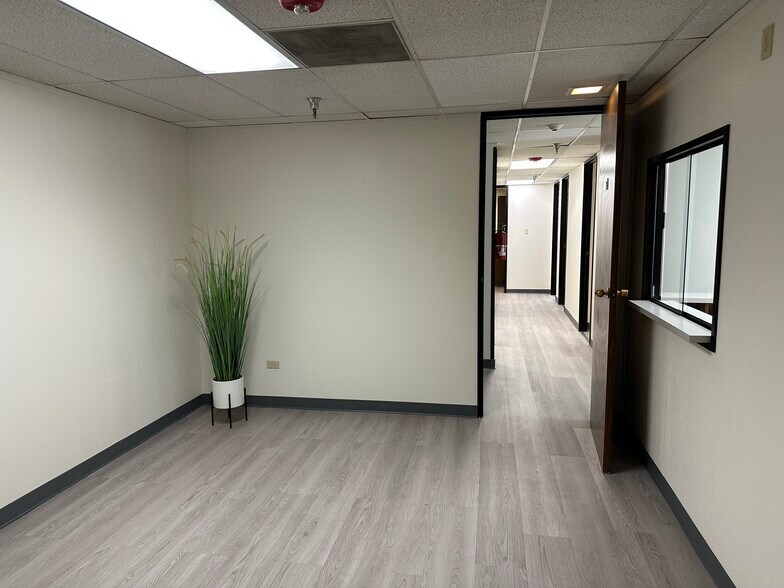 More Photos Of 2323 16th St, Bakersfield Medical For Lease