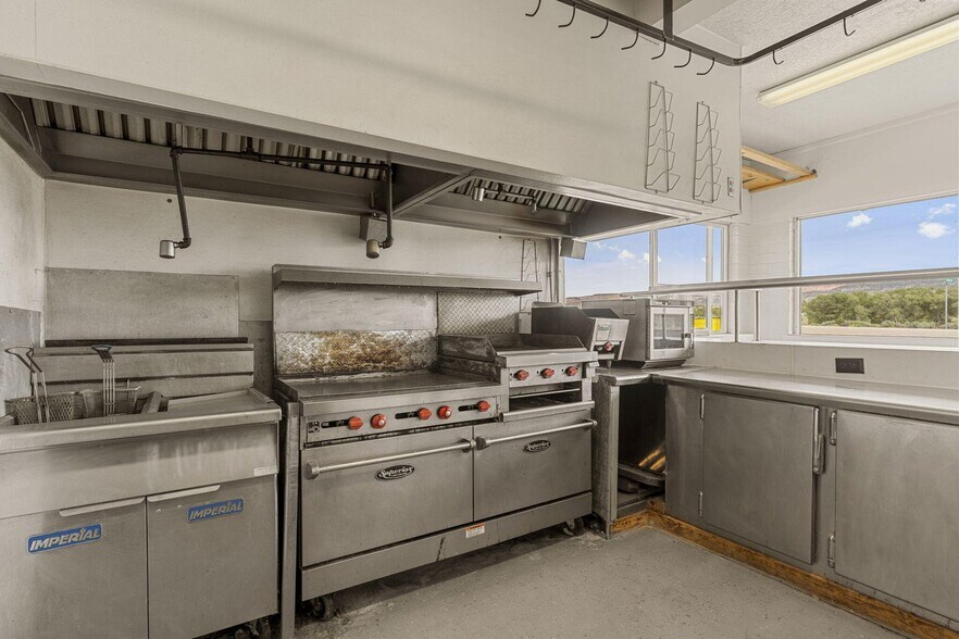 More Photos Of 244 S Main St, Hatch General Retail For Sale