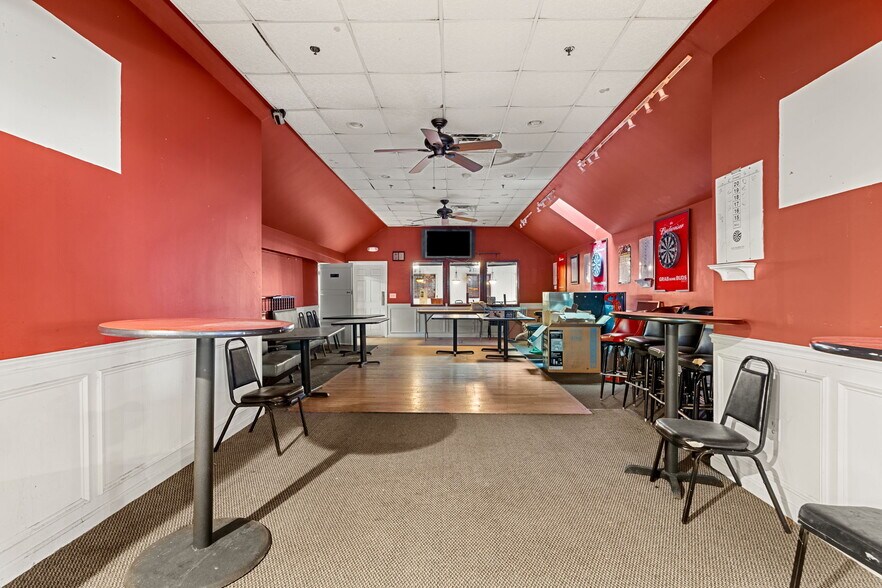 More Photos Of 2212 Main St, Tewksbury General Retail For Sale
