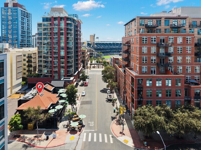 More Photos Of 903-915 Island Ave, San Diego Bar For Sale