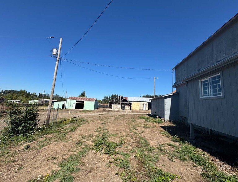 More Photos Of 5755 - 5765 State St, Salem Industrial For Lease