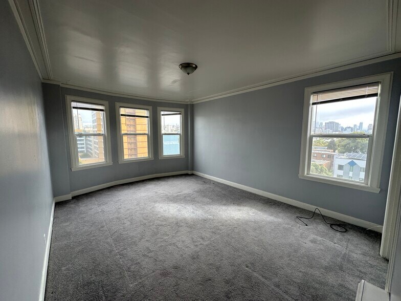 More Photos Of 924 Fulton St, San Francisco Apartments For Sale