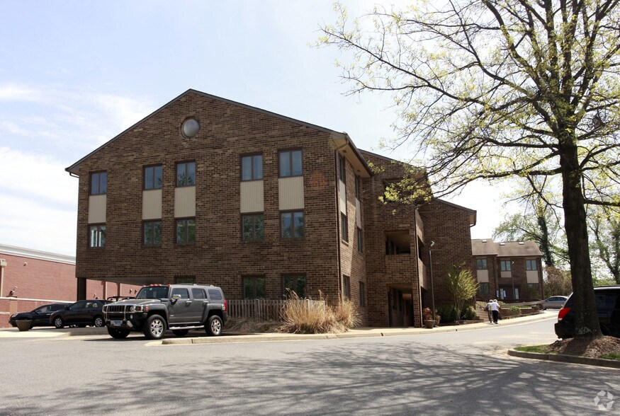 More Photos Of 2915-2917 Hunter Mill Rd, Oakton Medical For Sale