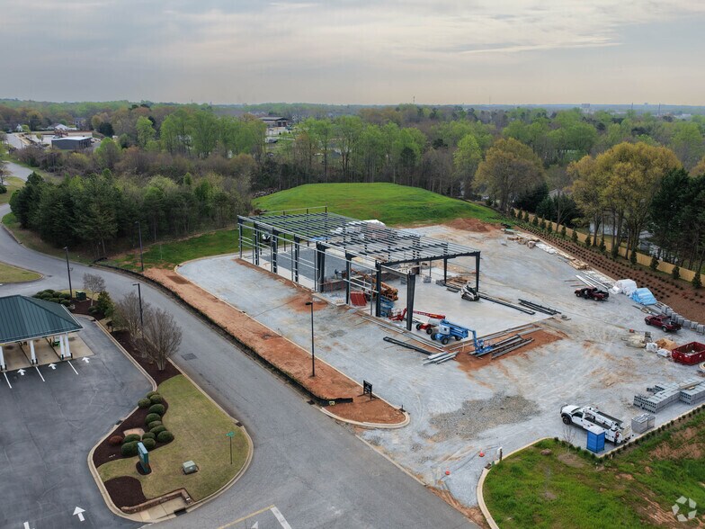 More Photos Of 107 Towne Center Dr. Greer SC 29650, Greer Flex For Lease
