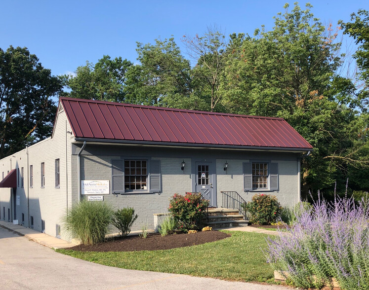 Primary Photo Of 418 E Lancaster Ave, Wayne Office For Sale