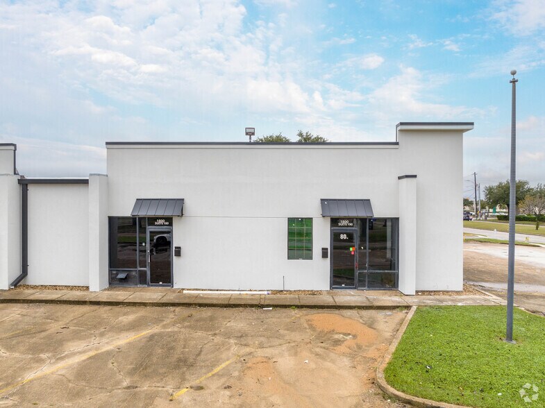 More Photos Of 1800 Dabney Dr, Pasadena Office Residential For Lease