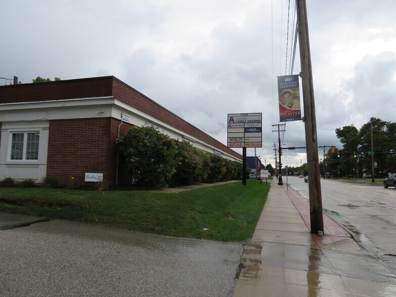 More Photos Of 1701 Mentor Ave, Painesville Medical For Lease