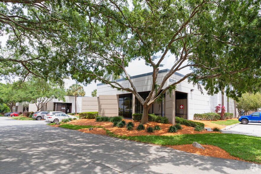 Primary Photo Of 6011 Benjamin Rd, Tampa Light Distribution For Lease