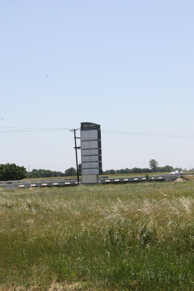 More Photos Of N Highway 77 @ Barson Industrial, Waxahachie Land For Sale