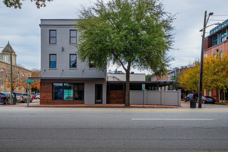 More Photos Of 30-32 Martin Luther King Jr Blvd, Savannah Restaurant For Lease