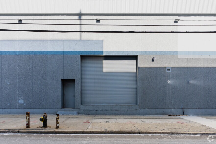 More Photos Of 110 Beard St, Brooklyn Warehouse For Lease