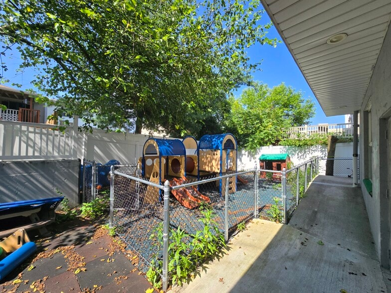 More Photos Of 80 Woodrow Rd, Staten Island Daycare Center For Sale
