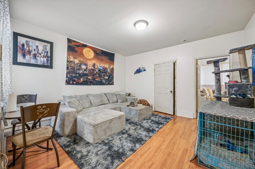 More Photos Of , Philadelphia General Retail For Sale