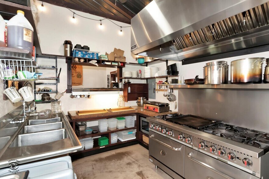 More Photos Of 1015 Colfax St, Crescent City Restaurant For Sale
