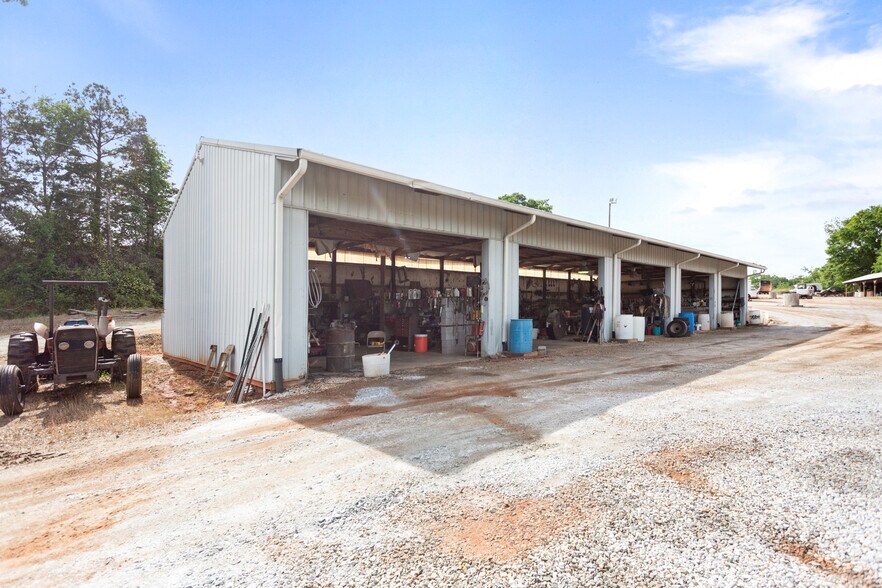 More Photos Of 245 Welpine Rd, Pendleton Warehouse For Lease