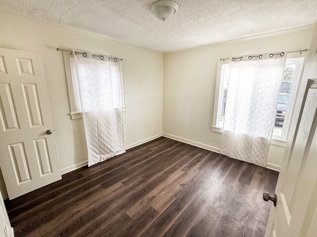 More Photos Of 1700 W 60th St, Los Angeles Multifamily For Sale
