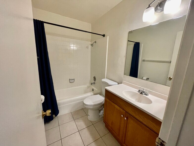 More Photos Of 2605 Madison Ave, San Diego Apartments For Sale