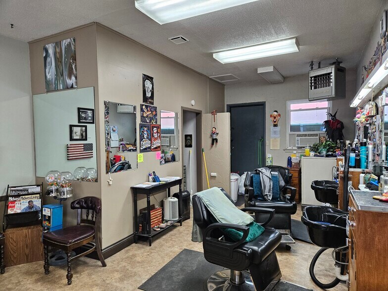 More Photos Of 18 4th St N, Great Falls Storefront For Sale