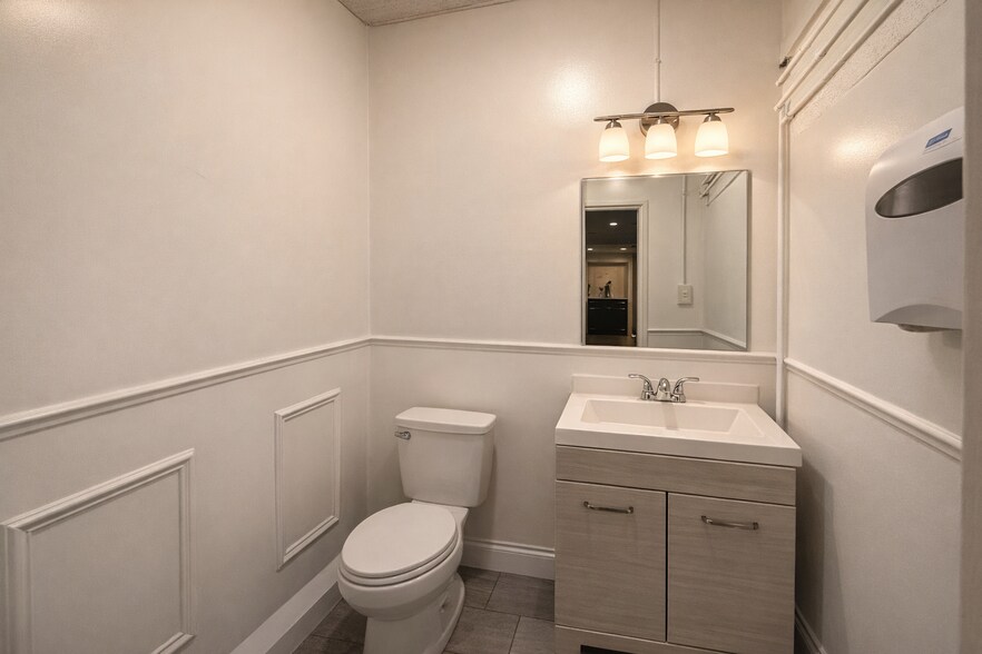 More Photos Of , Atlanta General Retail For Sale