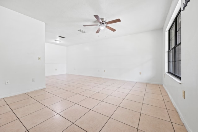 More Photos Of 325 SW Leisure Dr, Lake City Apartments For Sale